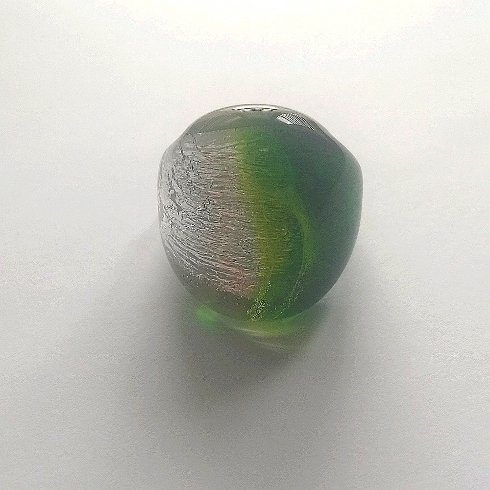 Ring - Picture 3 of 4
